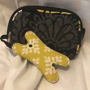 Vera Bradley ear bud keeper, Baroque